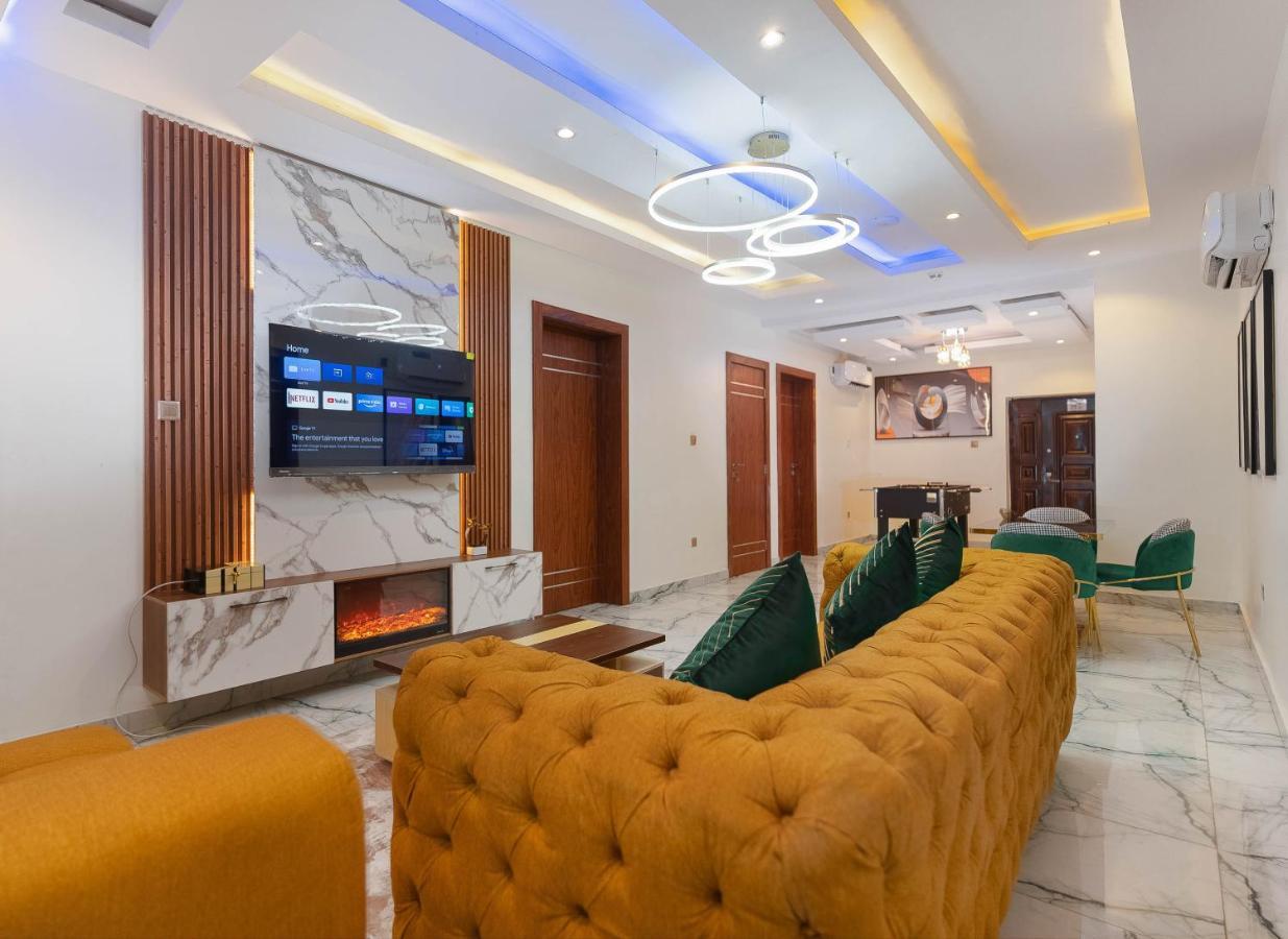 God'S Touch Apartments Remi Fani Kayode Gra. อีเคจา ภายนอก รูปภาพ