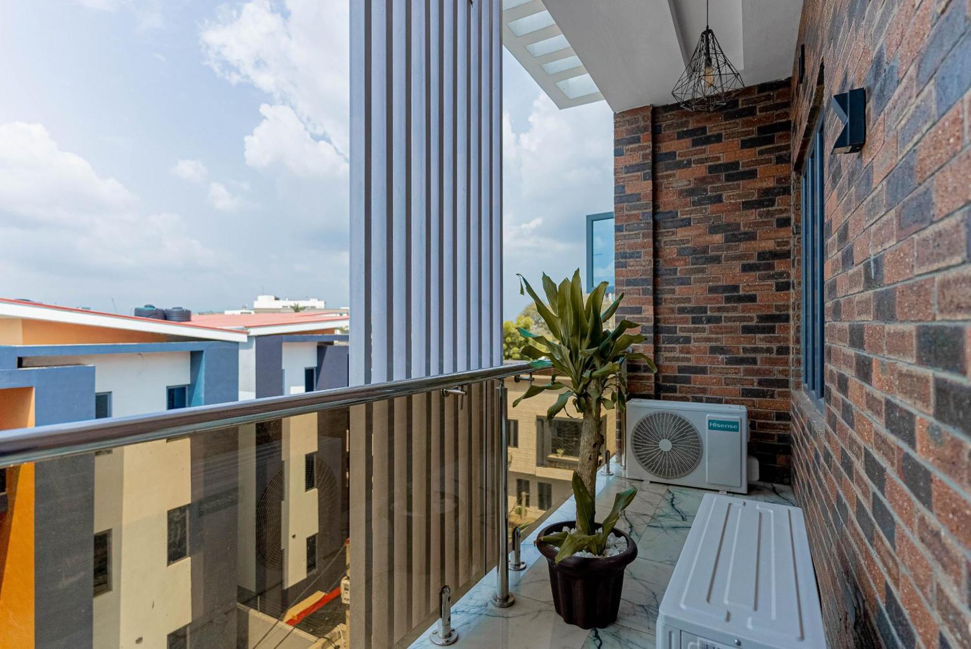 God'S Touch Apartments Remi Fani Kayode Gra. อีเคจา ภายนอก รูปภาพ