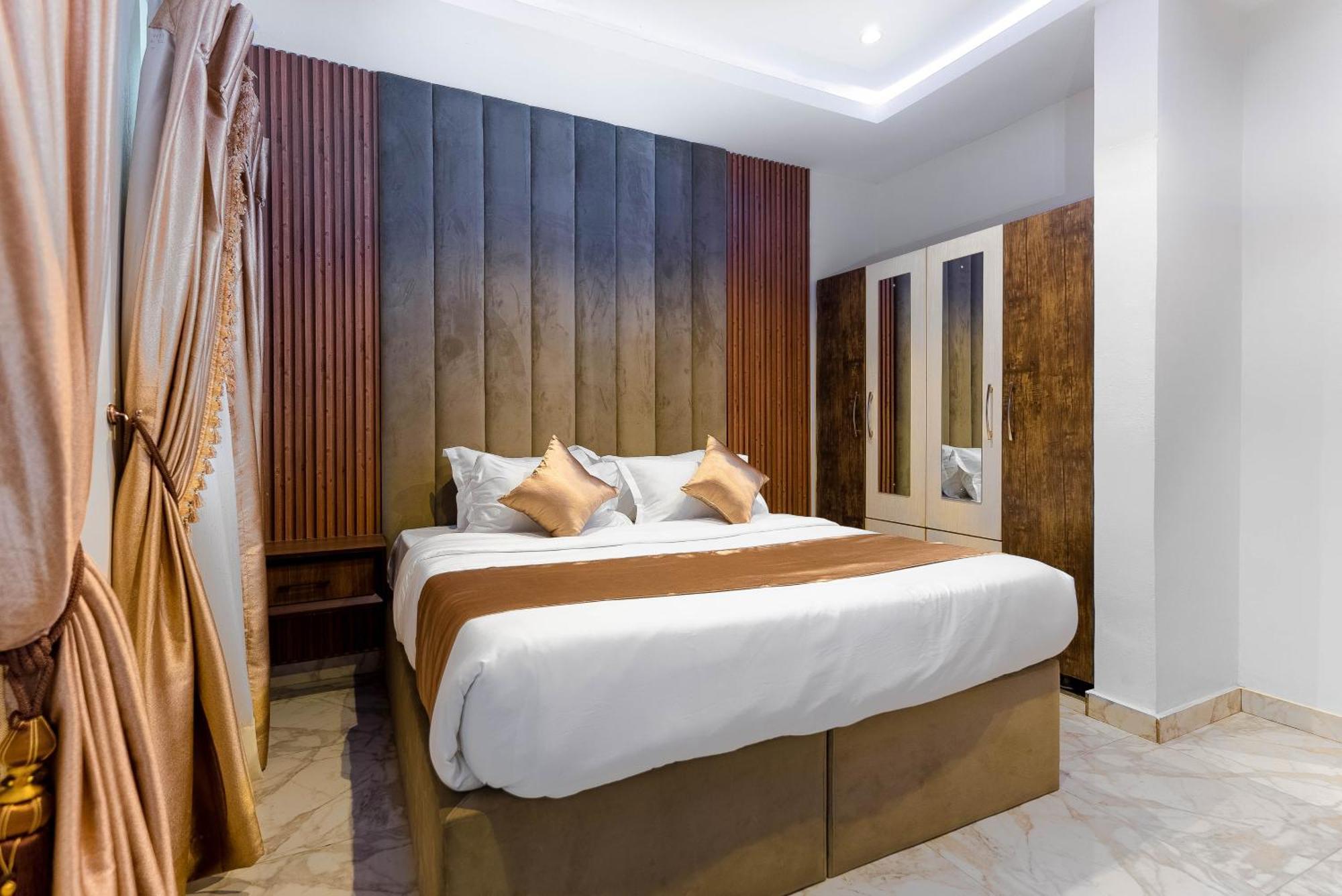 God'S Touch Apartments Remi Fani Kayode Gra. อีเคจา ภายนอก รูปภาพ